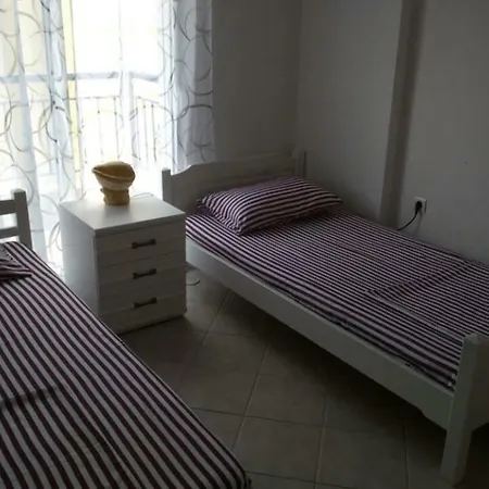 Apartamento Posidi Holidays *